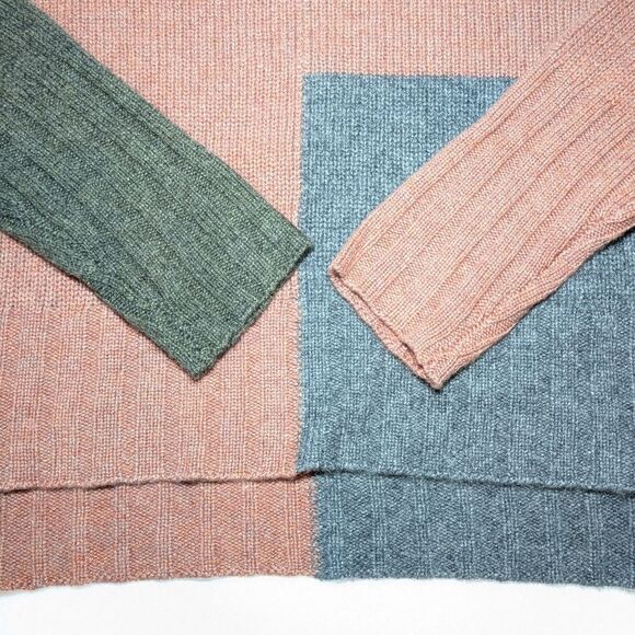 360 Cashmere Hailey 100% Cashmere Crew Sweater - Picture 9 of 14